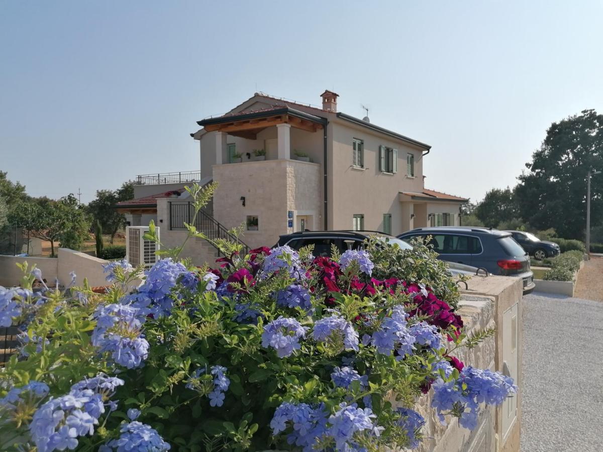 Nova Vas  Ferienresidenz Lavandula מראה חיצוני תמונה